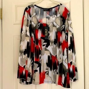 NWT beautiful stretchy top by Igigi (plus)